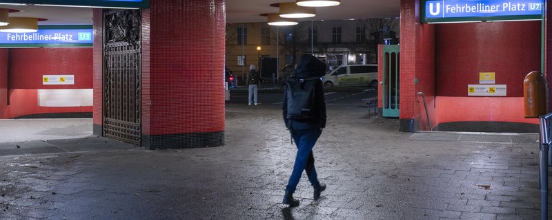 Foto zeigt U-Bahnhof Fehrbelliner Platz